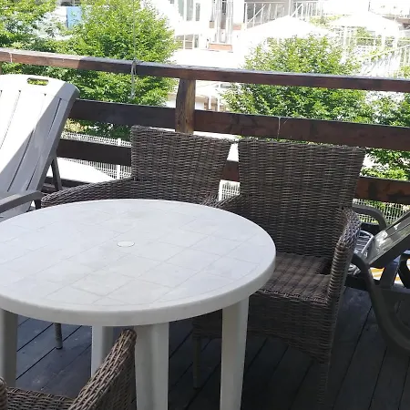 Bialy Przy Plazy Kwatera prywatna