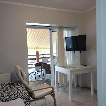 Bialy Przy Plazy Kwatera prywatna *