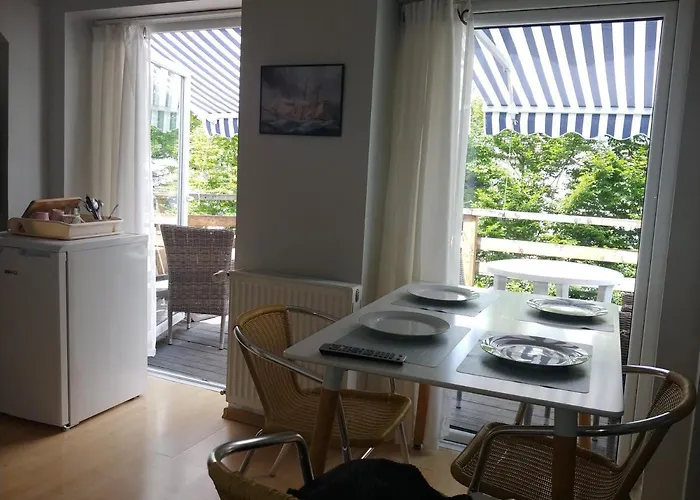 Bialy Przy Plazy ホームステイ ミエンジズドロイェ