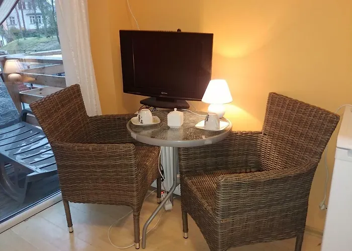 Bialy Przy Plazy ホームステイ ミエンジズドロイェ